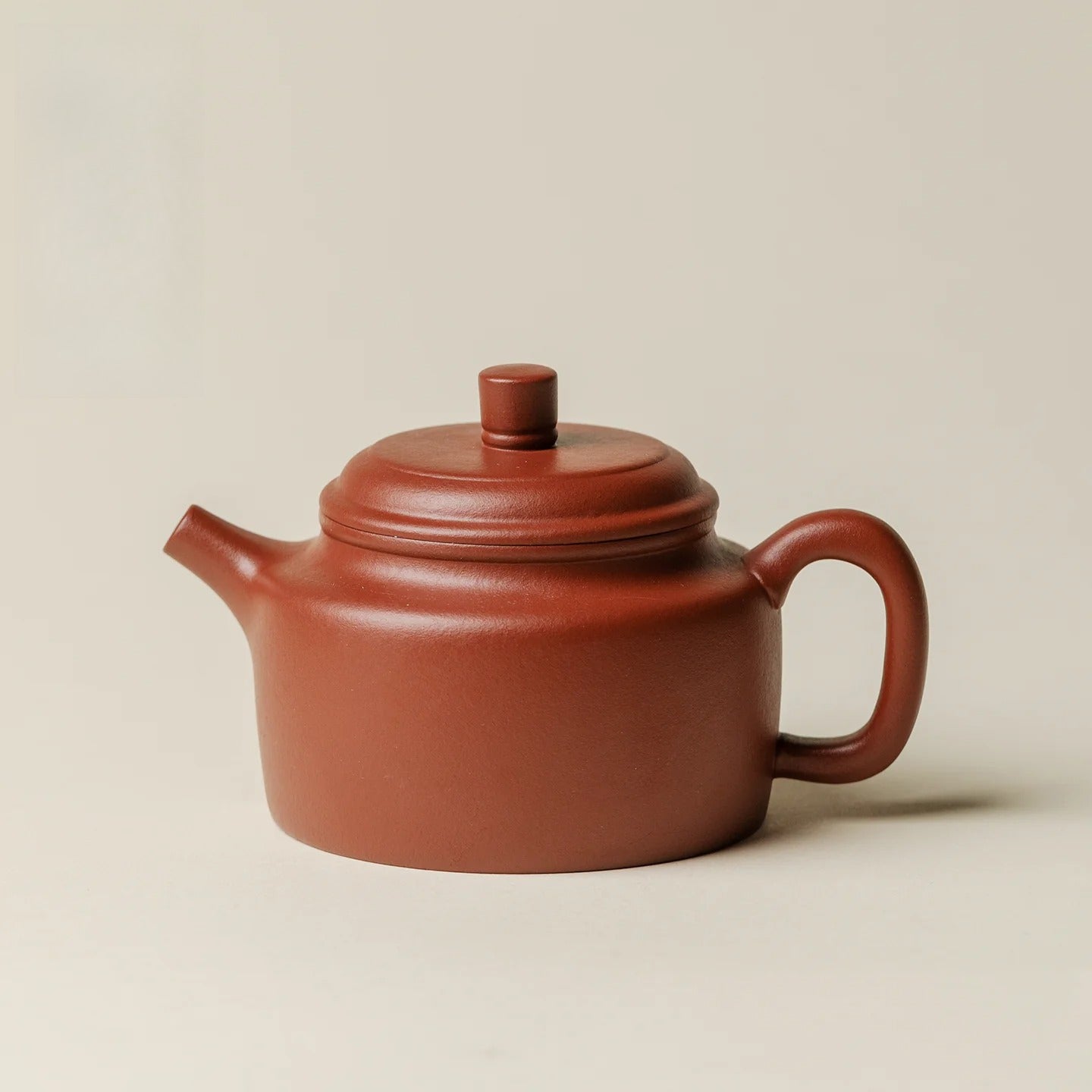 Purple Clay Dezhong Teapot – Raw Zhu Clay, Hand-Thrown 170ml Kung Fu Tea Pot, Vintage Style