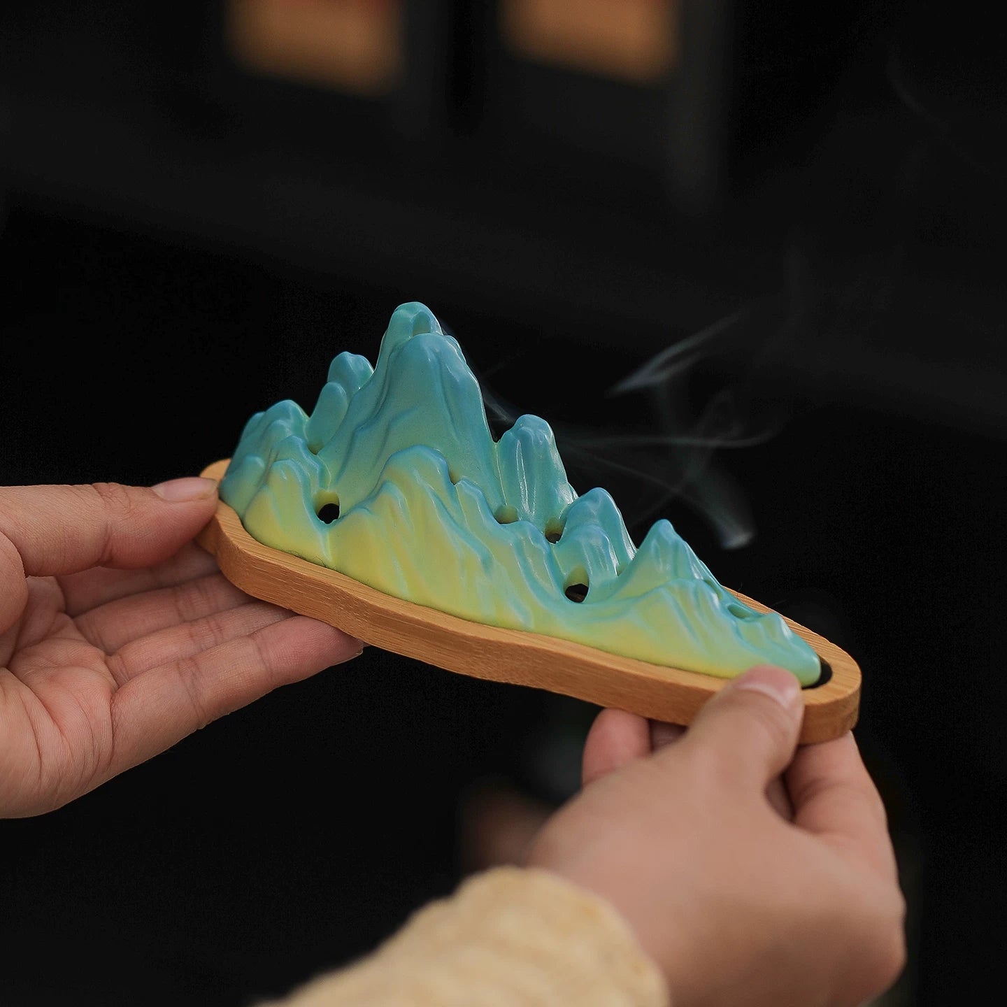 Ceramic Mountain Incense Burner – Creative Rockery Stick Incense Holder, Sandalwood & Agarwood Aromatherapy for Home Decor