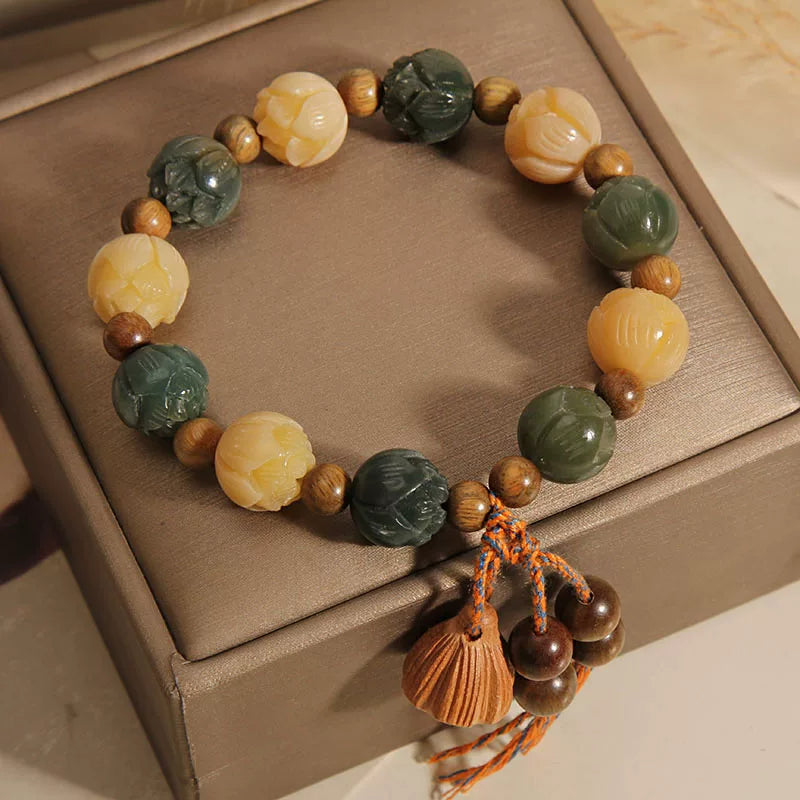 Green Sandalwood & Bodhi Root Bracelet – Lotus Pod Pendant Multi-Gem Beaded Jewelry, New Chinese Style for Women