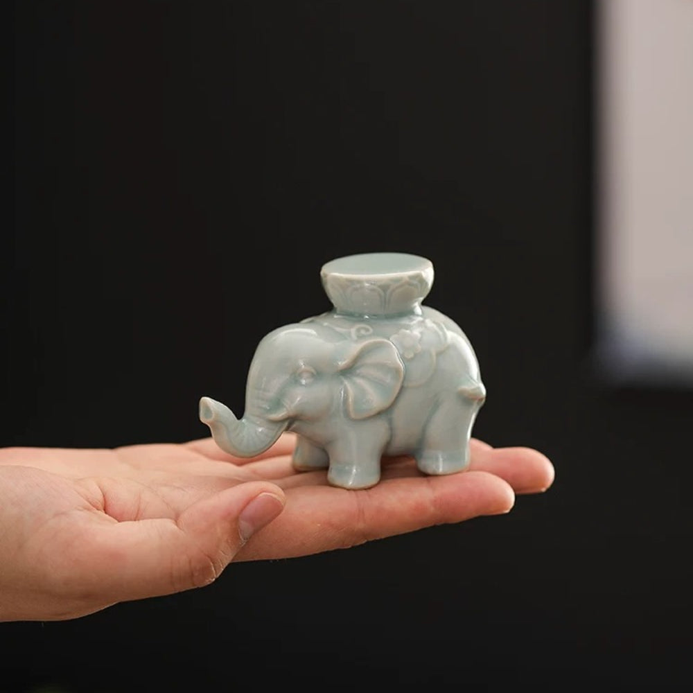 Ru Kiln Elephant Lid Rest & Tea Pet – Teapot/Gaiwan Lid Holder, Chinese Tea Table Decor
