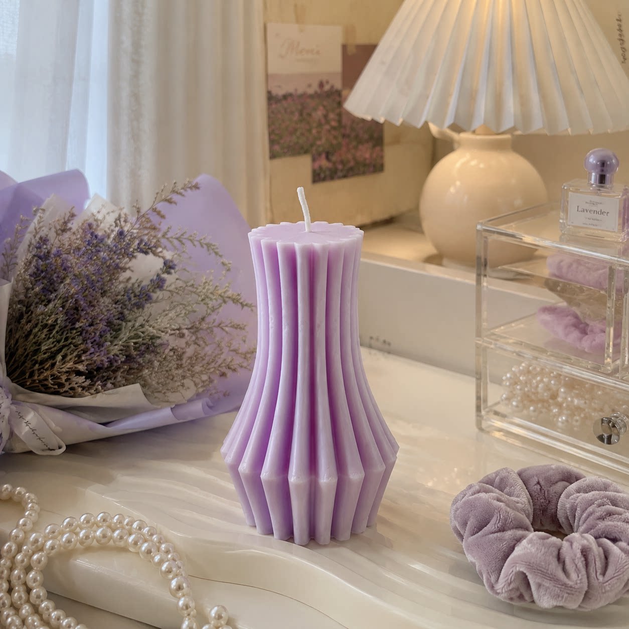 6-in-1 Lilac Sculptural Candles – French Retro Purple Home Decor, Smokeless & Long Burning
