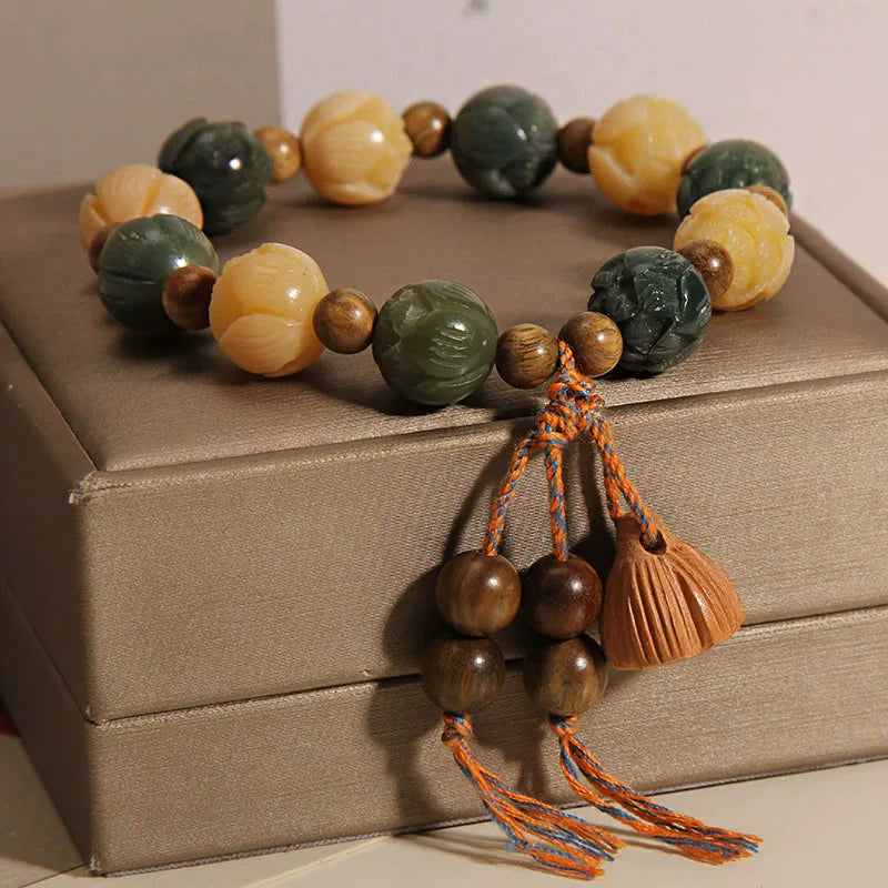 Green Sandalwood & Bodhi Root Bracelet – Lotus Pod Pendant Multi-Gem Beaded Jewelry, New Chinese Style for Women